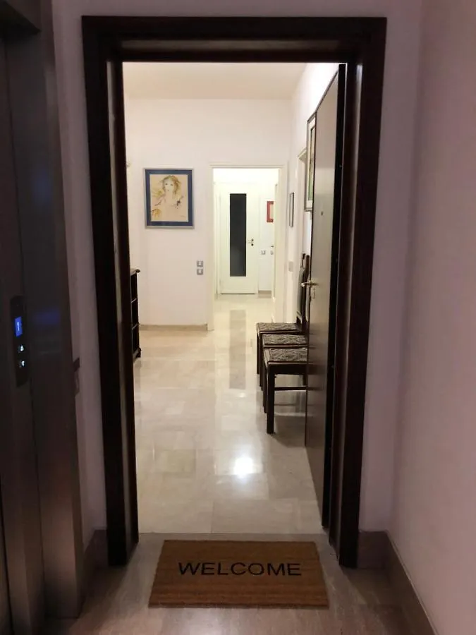 Casa Signorile Anni 70 Apartment Milan Italy