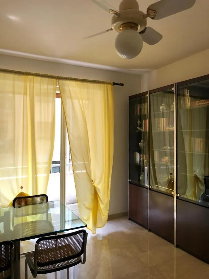 Casa Signorile Anni 70 Apartment Milan