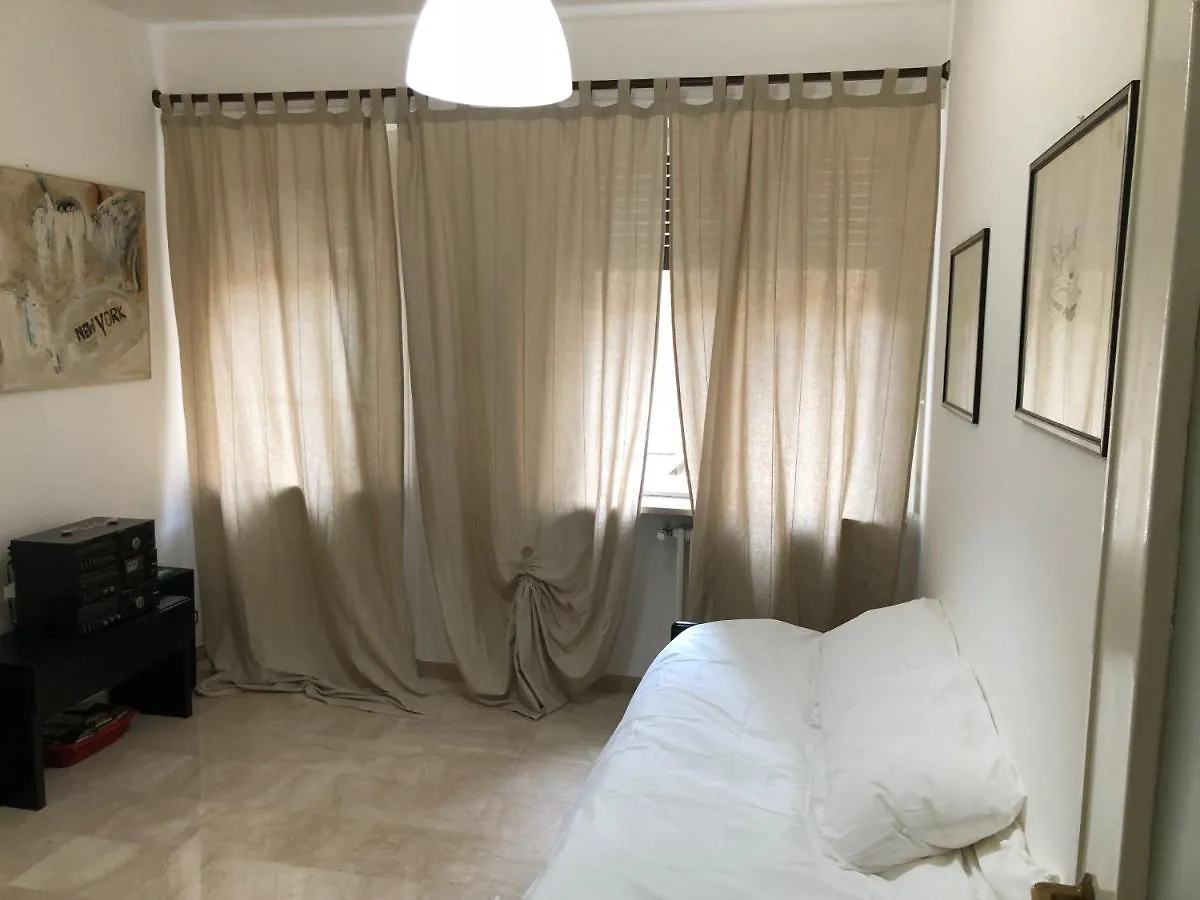 Casa Signorile Anni 70 Apartment Milan Italy