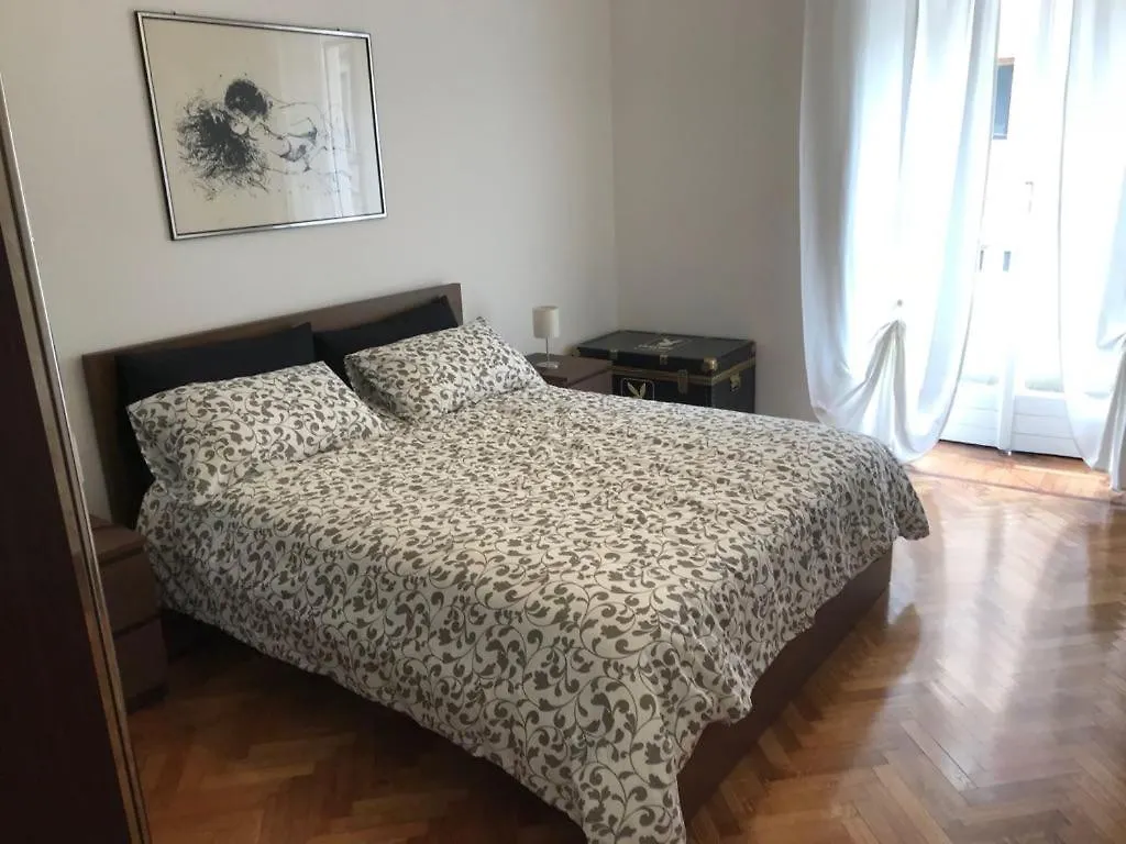 Casa Signorile Anni 70 Apartment Milan