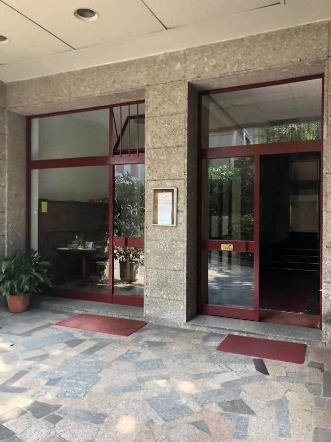 Casa Signorile Anni 70 Apartment Milan