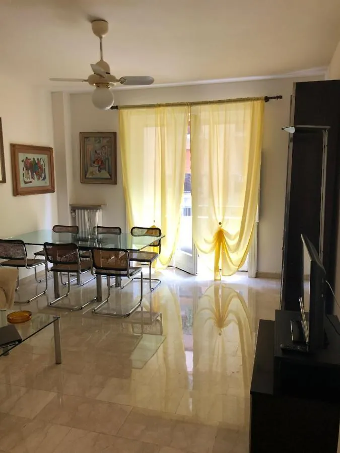 Casa Signorile Anni 70 Apartment Milan